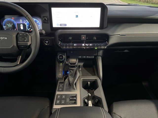 2025 Toyota Land Cruiser Base 4WD