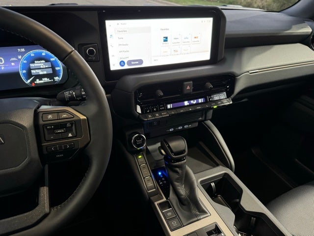 2025 Toyota Land Cruiser Base 4WD