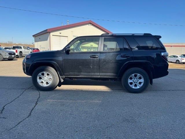 2024 Toyota 4Runner SR5 4WD