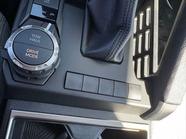 2025 Toyota 4Runner SR5 4WD