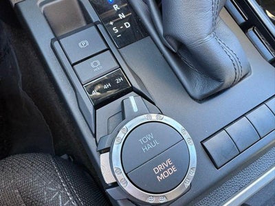 2025 Toyota 4Runner SR5 4WD