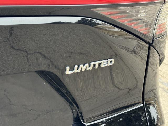 2023 Toyota bZ4X Limited AWD