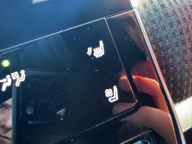 2024 Toyota bZ4X Limited AWD