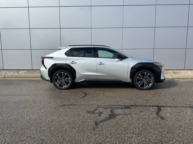 2024 Toyota bZ4X Limited AWD