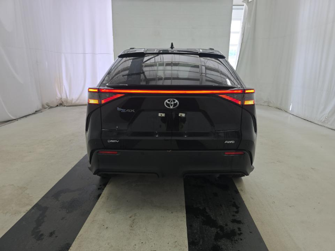 2024 Toyota bZ4X XLE AWD