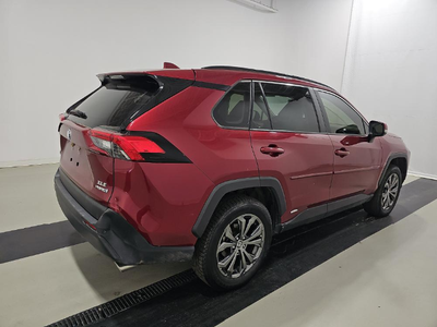 2022 Toyota RAV4 Hybrid XLE Premium AWD