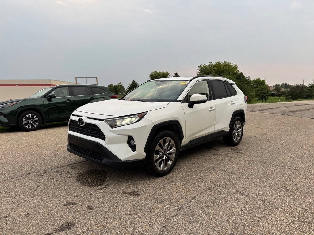 2019 Toyota RAV4 XLE Premium FWD