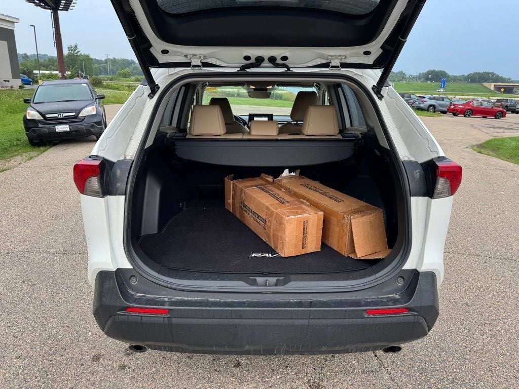 2019 Toyota RAV4 XLE Premium FWD