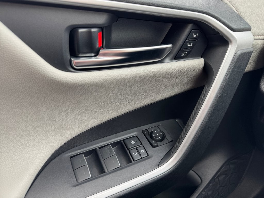 2025 Toyota RAV4 Hybrid Limited AWD