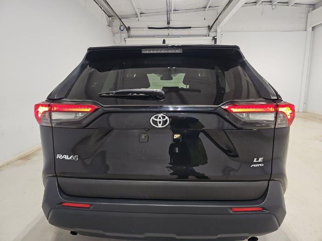 2023 Toyota RAV4 LE AWD