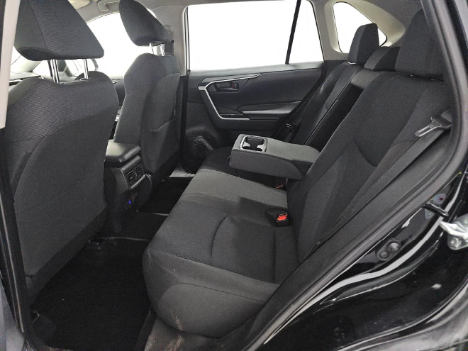 2023 Toyota RAV4 LE AWD