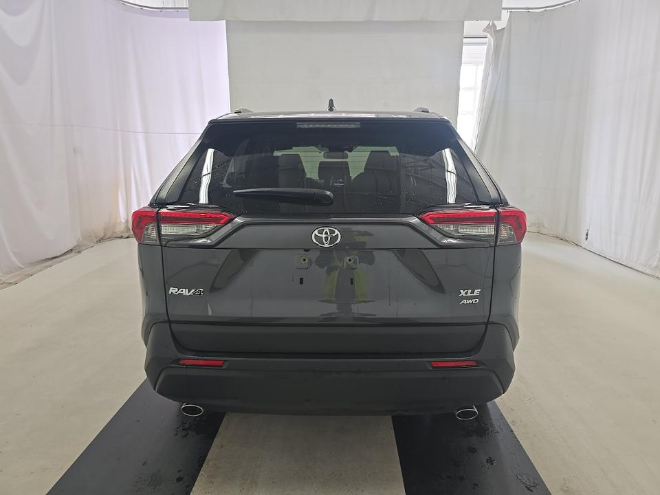 2021 Toyota RAV4 XLE AWD