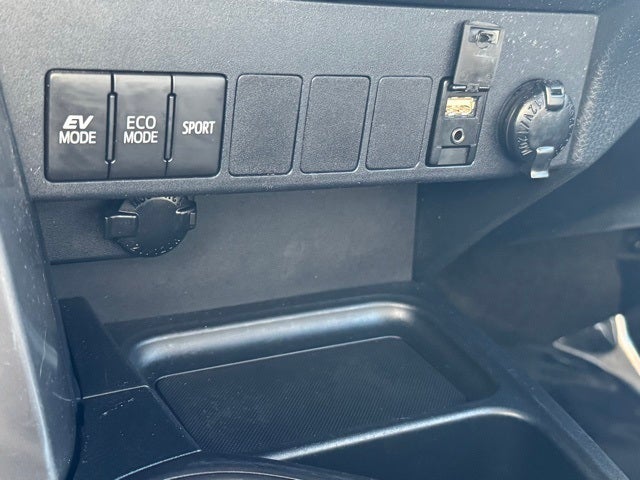 2018 Toyota RAV4 Hybrid LE AWD