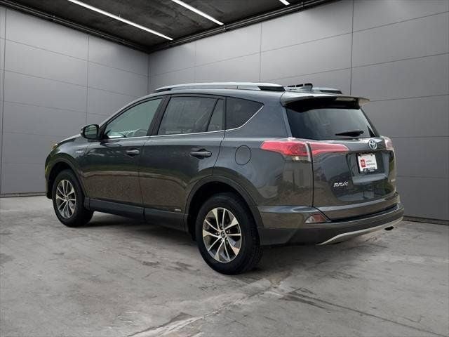 2018 Toyota RAV4 Hybrid LE AWD
