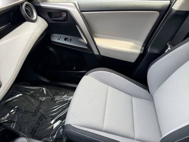 2018 Toyota RAV4 Hybrid LE AWD