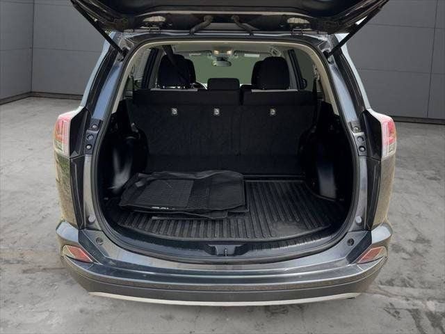 2018 Toyota RAV4 Hybrid LE AWD