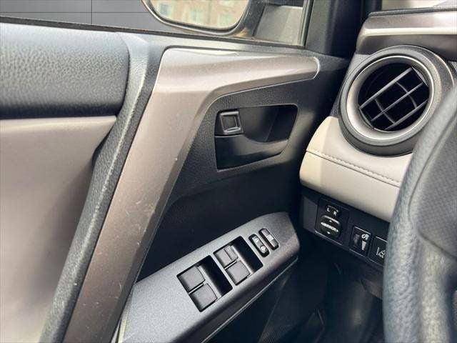 2018 Toyota RAV4 Hybrid LE AWD