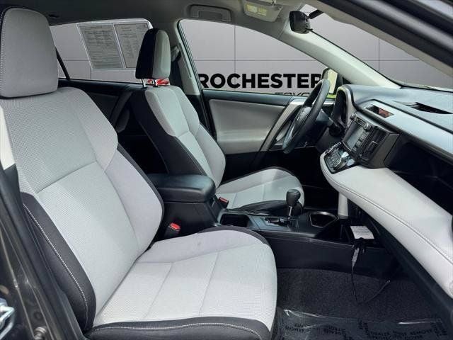 2018 Toyota RAV4 Hybrid LE AWD