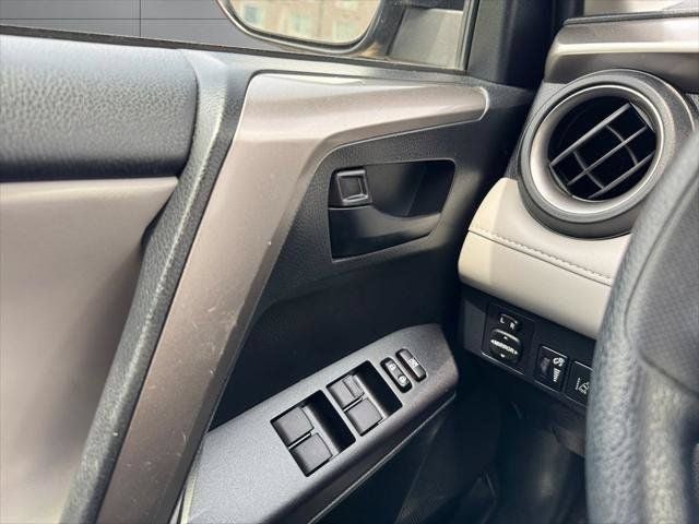 2018 Toyota RAV4 Hybrid LE AWD
