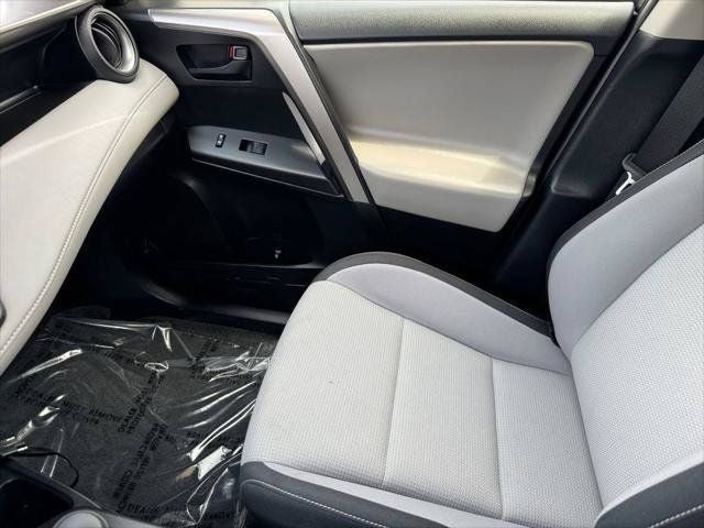 2018 Toyota RAV4 Hybrid LE AWD