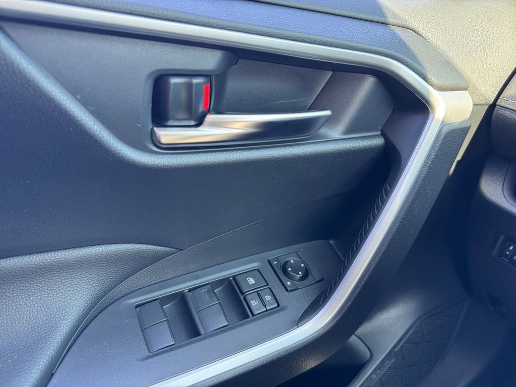 2021 Toyota RAV4 Hybrid XLE AWD