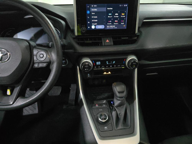 2024 Toyota RAV4 Hybrid XLE AWD