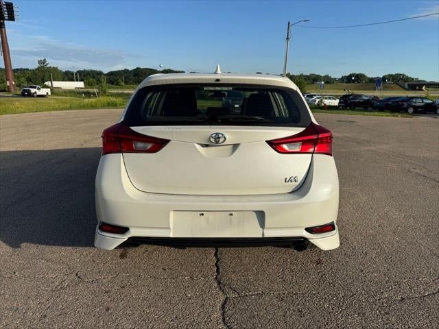 2018 Toyota Corolla iM Base FWD