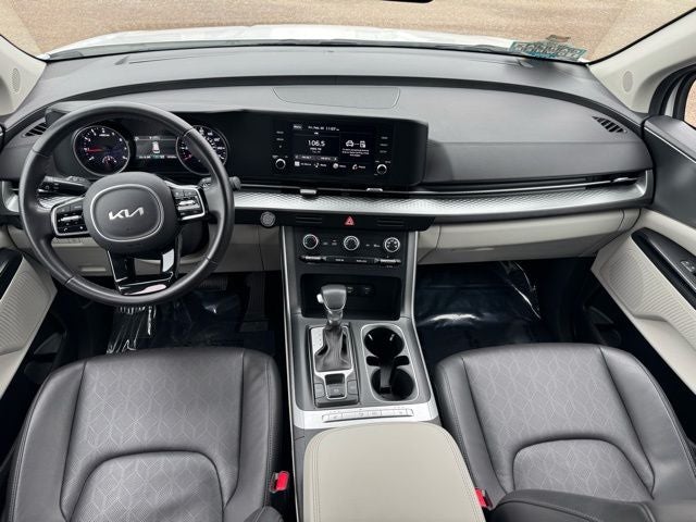 2024 Kia Carnival LX FWD