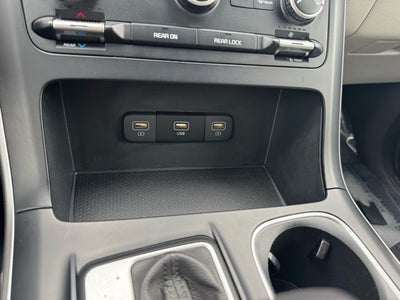 2024 Kia Carnival LX FWD