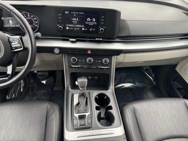 2024 Kia Carnival LX FWD