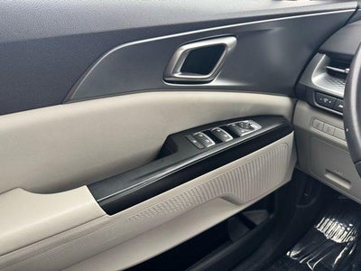 2024 Kia Carnival LX FWD