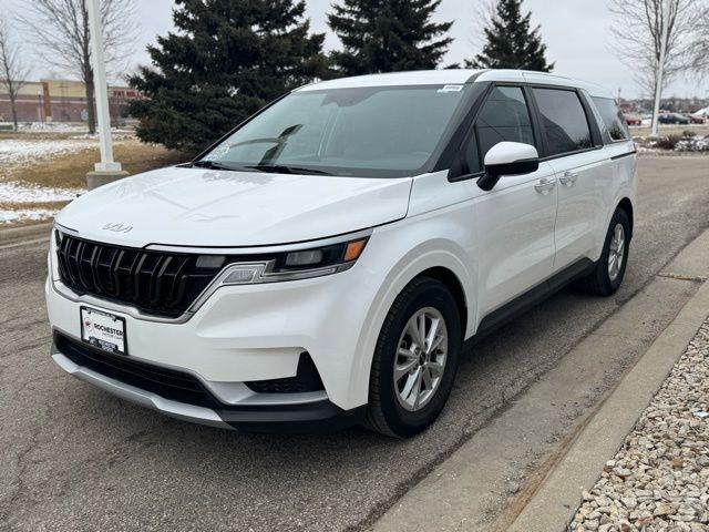 2024 Kia Carnival LX FWD