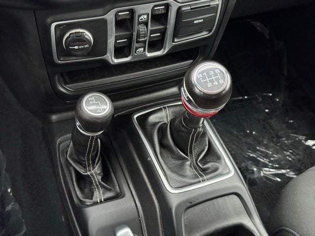 2018 Jeep Wrangler Unlimited Sahara Lifted w/ Heated Steering Wheel + 3 Piece Hard Top