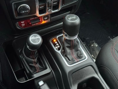 2020 Jeep Wrangler Unlimited Rubicon w/ Heated Steering Wheel + Navigation