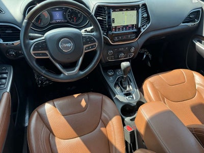 2020 Jeep Cherokee Overland