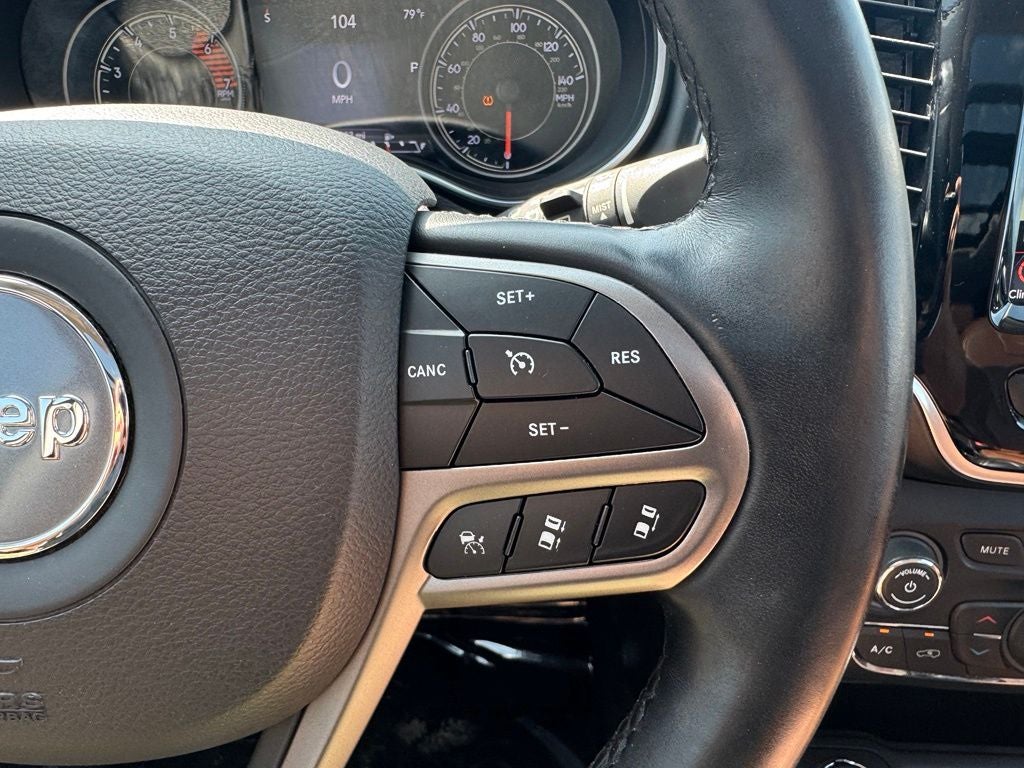 2020 Jeep Cherokee Overland