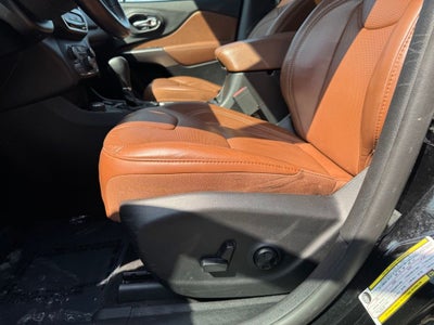 2020 Jeep Cherokee Overland