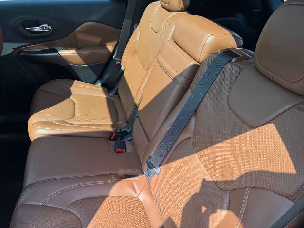 2020 Jeep Cherokee Overland