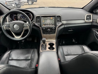 2017 Jeep Grand Cherokee Limited w/ Panoramic Sunroof + Trailer Tow Package