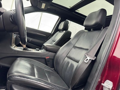 2017 Jeep Grand Cherokee Limited w/ Panoramic Sunroof + Trailer Tow Package