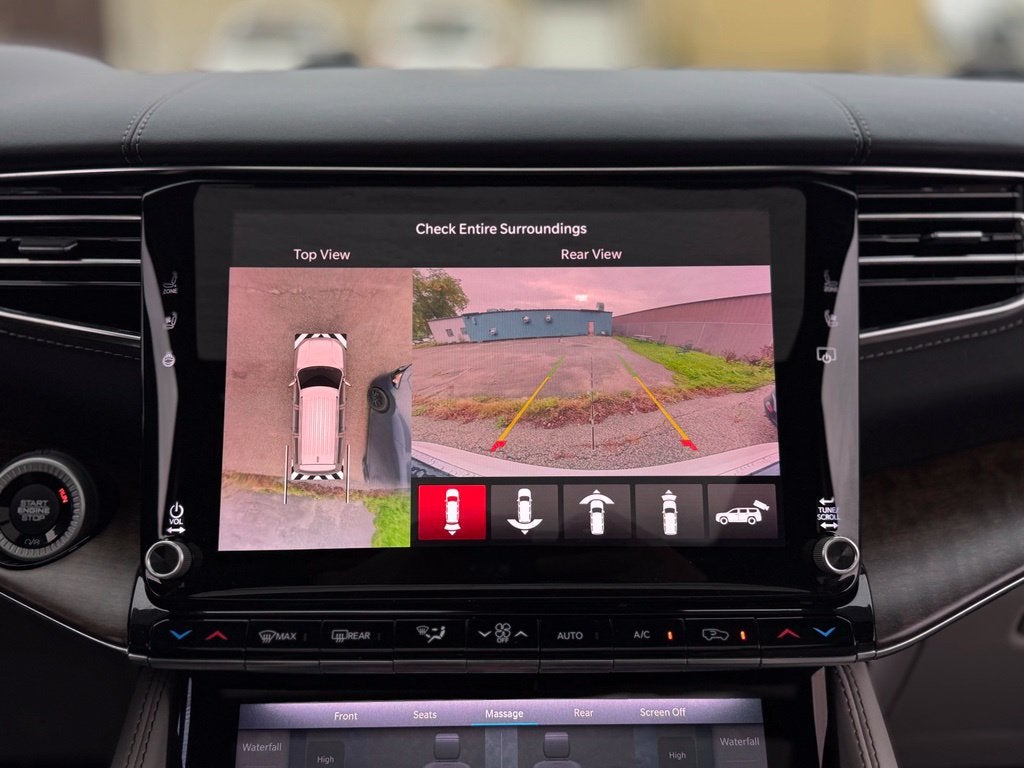 2023 Jeep Grand Wagoneer Base