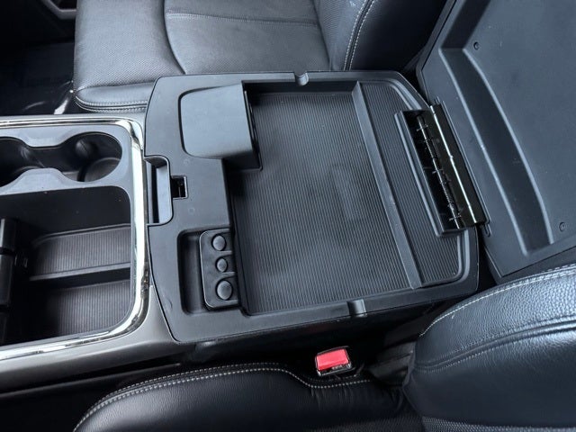 2018 RAM 1500 Night w/ Power Moonroof + Navigation