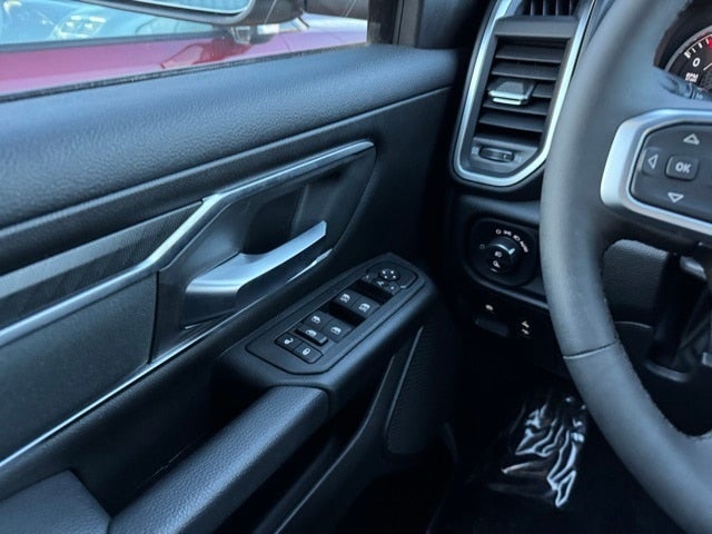 2025 RAM 1500 Big Horn/Lone Star w/ Heated Steering Wheel + Remote Start