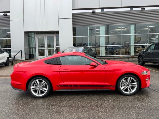 2021 Ford Mustang EcoBoost Premium w/ Adaptive Cruise Control