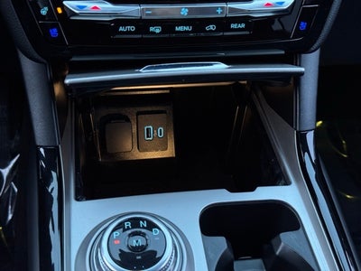 2022 Ford Explorer ST w/ Twin Panel Moonroof + Adaptive Cruise