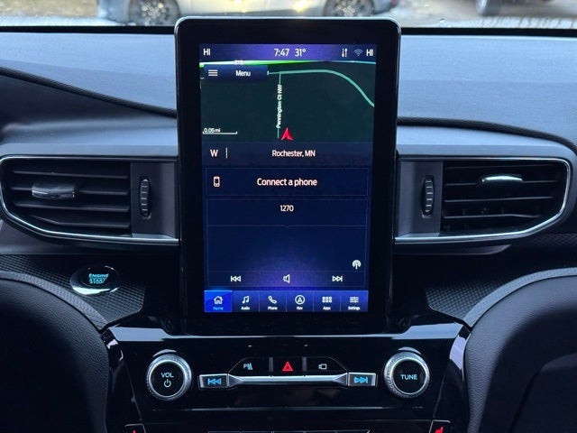 2022 Ford Explorer ST w/ Twin Panel Moonroof + Adaptive Cruise