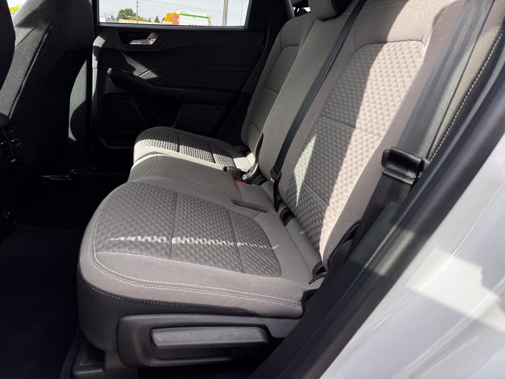 2021 Ford Escape Hybrid SE