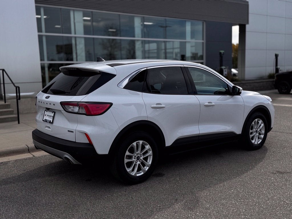 2021 Ford Escape Hybrid SE