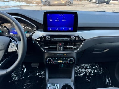 2022 Ford Escape SE Hybrid w/ Heated Steering Wheel + Power Liftgate