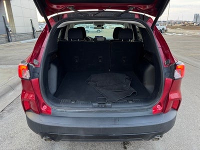 2022 Ford Escape SE Hybrid w/ Heated Steering Wheel + Power Liftgate